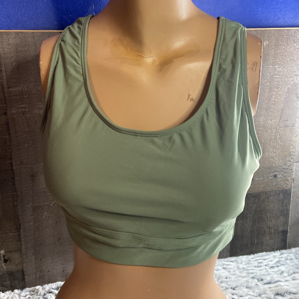 Sage Green Seamless Sports Bra with Wide Straps